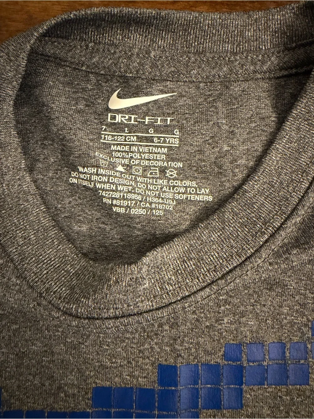 Nike Navy and White Athletic Shorts with top Sz 6/7